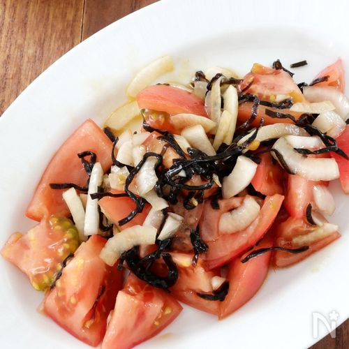 【あえるだけ簡単】塩昆布とトマトのさっぱりサラダ