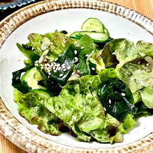michuの作ってみた!投稿(5分で完成！【わかめとレタスの胡麻ポン酢サラダ】)