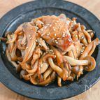白いごはんと相性抜群！鶏肉ときのこの甘酢炒め