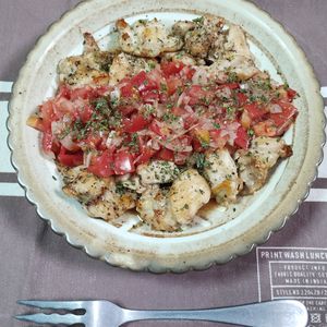 M＊Pの作ってみた!投稿(家族大絶賛！ピリ辛トマトソースでさっぱり！鶏肉ソテー)