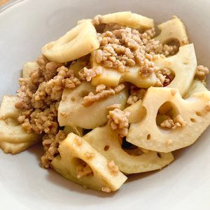 ゆかりの作ってみた!投稿(5分で完成♡『ひき肉と蓮根のポン酢炒め』ご飯も進む！！)