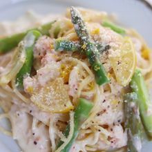 フライパン1つ！簡単！蟹とアスパラのレモンクリームパスタ