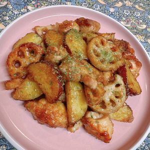 maiの作ってみた!投稿(【さつまいも鶏れんこんバター醤油ソテー】シャキほく秋おかず♡)