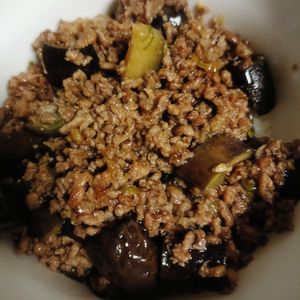 1570687の作ってみた!投稿(【なすの肉味噌そぼろ丼】ご飯が止まらない甘辛どんぶり)