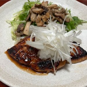 りんごの作ってみた!投稿(ごはんがすすむ！メカジキの照り焼き おろし添え)