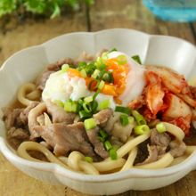 レンジですぐできるスタミナ麺!焼肉うどん