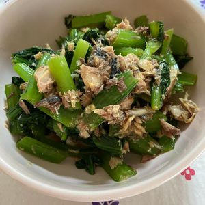 万福の作ってみた!投稿(５分で作れる爆速副菜♡【小松菜とサバ缶の香ばし和え】)