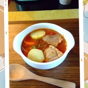 チョロリスの作ってみた!投稿(ブロック肉で豪華に！ポークトマトシチュー)