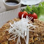 鶏肉のごま衣の揚げ焼き
