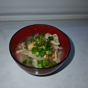はるにゃんこの作ってみた!投稿(具だくさん鶏汁【子どもたちが豚汁より好きって言う】)
