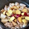 【ご飯が止まらない!】鶏肉と根菜の塩麹バター炒めの工程4