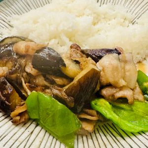 noajiroの作ってみた!投稿(茄子がメインの「茄子と豚肉の生姜焼き」)
