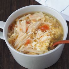 疲労回復に！【えのきと梅のふんわりかきたまスープ】