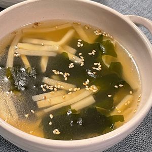 michuの作ってみた!投稿(お店の味！たけのことわかめの牛肉スープ)