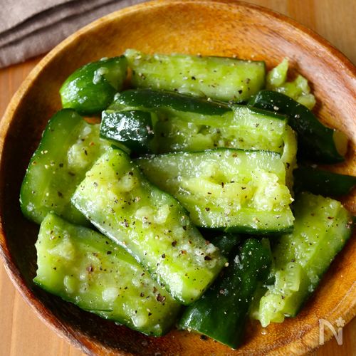 5分で完成!【旨塩たたききゅうり】胡麻油&にんにく香る♩