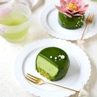 抹茶のグラサージュムースケーキ