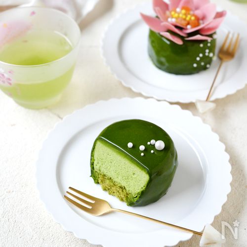 抹茶のグラサージュムースケーキ