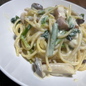 ぽちゃこの作ってみた!投稿(ほうれん草とベーコンのクリームパスタ)