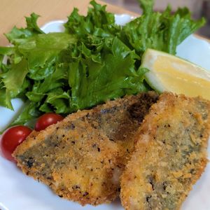 まゆのの作ってみた!投稿(揚げ焼きで簡単！ご飯にもおつまみにも！鯵のバジルチーズフライ)