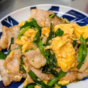 まゆのの作ってみた!投稿(【豚たまニラ炒め】ご飯がすすむ！ボリューム満点おかず♪)