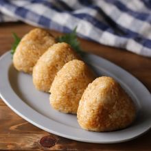 中まで美味しい!ツナチーズ入り焼きおにぎり