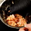 挽肉では出せない肉感が美味しい!肉肉焼売の工程3