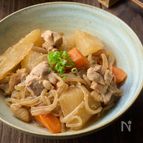 鶏もも肉と根菜と糸こんにゃくの生姜入りほっこり煮物