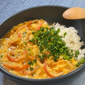 楽ラク手抜キッチン🐶🐾の作ってみた!投稿(味付けはうどんスープ♪【とろふわかに玉丼】5分で完成！)