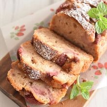 バター不要！いちごのバウントケーキ