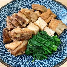 厚揚げと豚バラの角煮