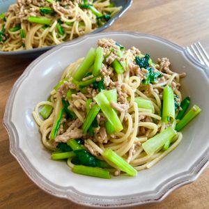 ゆかりの作ってみた!投稿(がっつり食べよう！豚肉と小松菜のピリ辛パスタ)