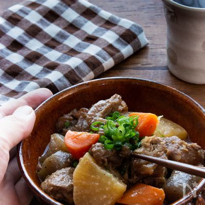【おもてなしの機会にも】圧力鍋で柔らかい!牛すじの味噌煮込み