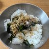 【栄養満点♡︎カリカリじゃこのわかめごはん】混ぜるだけ絶品!の工程2