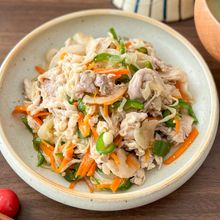 【豚こまと野菜たっぷり味噌ダレ炒め】栄養満点◎
