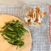 レンチンで簡単♪ちくわとピーマンの和風バター和えの下準備