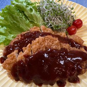 楽ラク手抜キッチン🐶🐾の作ってみた!投稿(ガッツリ満足【デミ風チキンカツ】)