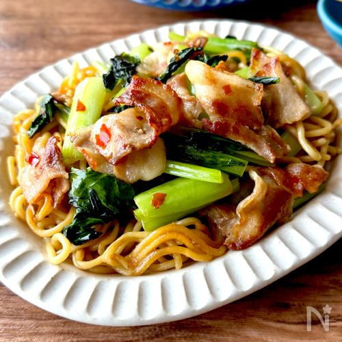 ワンパン10分！もっちもち香ばし♪【ピリ辛豚バラ焼きそば】