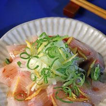調味料2つで簡単♪ぶりのカルパッチョ