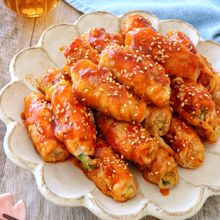 ヤンニョム白菜の肉巻き♩ごはんがすすむ甘辛味!おつまみにも◎