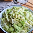 野菜をもりもり食べよう！旨だれキャベツときゅうりのサラダ