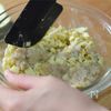 【ふわふわジューシー】海老となすのボート蒸しの工程4