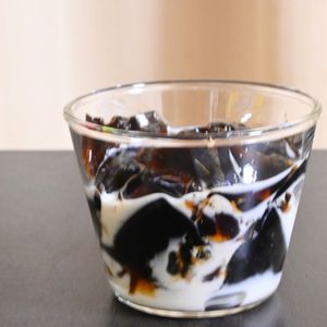 こざかなの作ってみた!投稿(【コーヒーゼリー】材料４つで簡単！混ぜて冷やすだけ)
