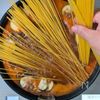 茄子のワンパンボロネーゼ│あの調味料で旨味凝縮15分パスタの工程4