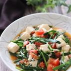 こんなに簡単でビックリするほど美味しい♡ヘルシーにらトマ豆腐