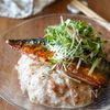 たっぷり薬味で食べる【サバとろろ蕎麦】