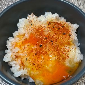 楽ラク手抜キッチン🐶🐾の作ってみた!投稿(喉越しの良さを味わう😋江戸っ子の粋な卵かけご飯の食べ方🍚)