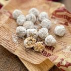 クランベリーの米粉スノーボール【卵・乳製品・小麦粉不使用】