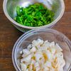 韓国風七草鶏粥・鶏の旨味たっぷりの工程2