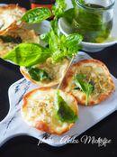 じゃことチーズのパリパリバジルピザ#餃子の皮#簡単#時短