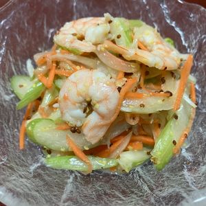 りんごの作ってみた!投稿(たっぷり野菜とシーフードミックスのマリネ)
